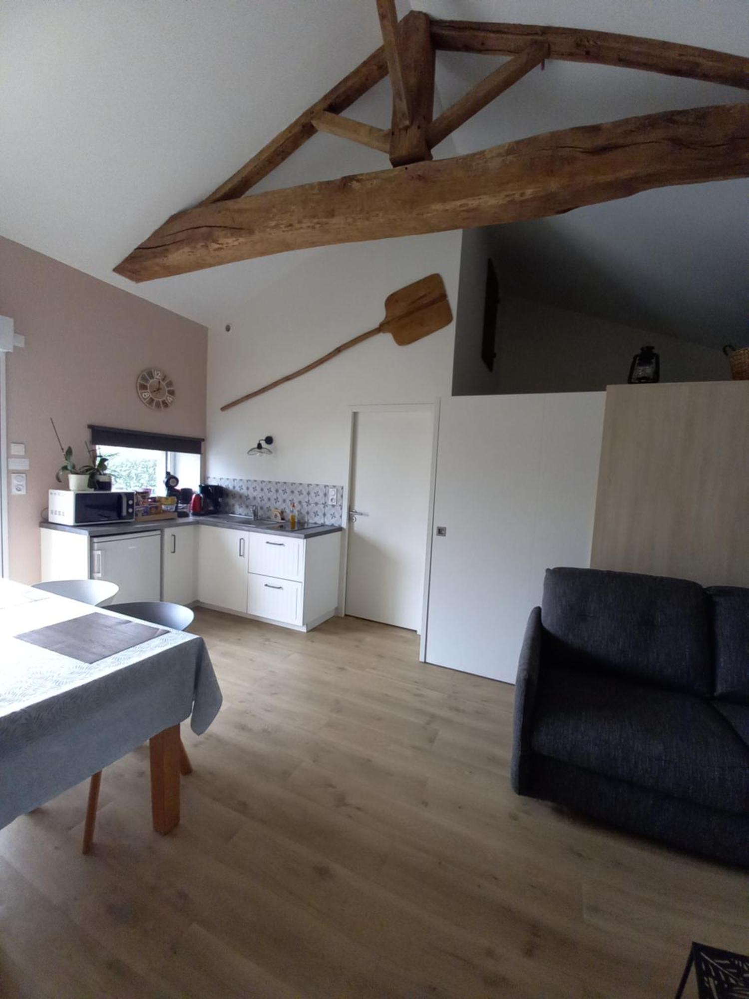 Gite La Petite Maison Montournais エクステリア 写真